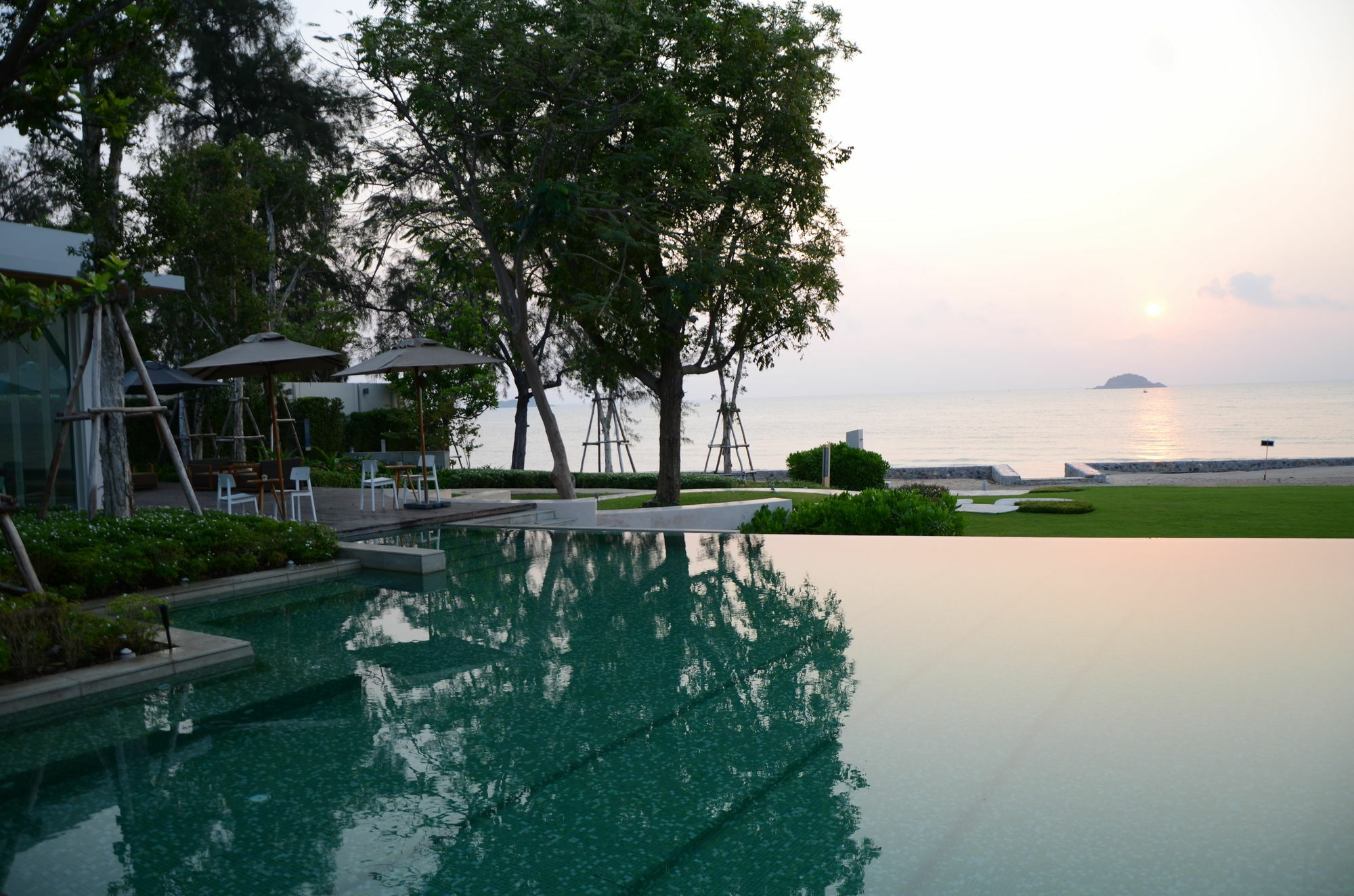 Huahin Luxury Beachfront Condo By Ml Exteriör bild