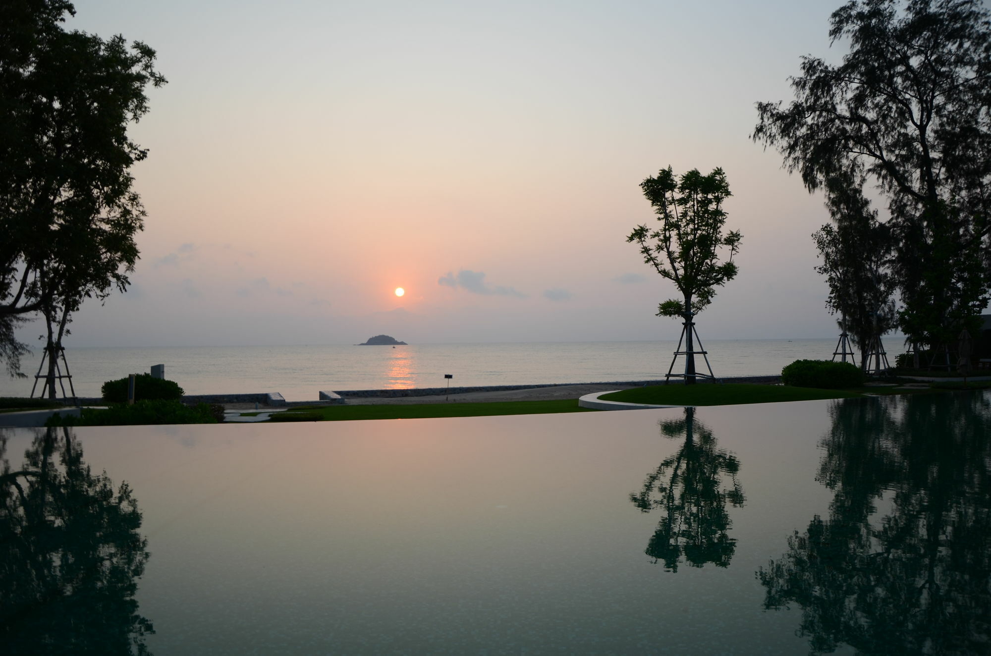 Huahin Luxury Beachfront Condo By Ml Exteriör bild